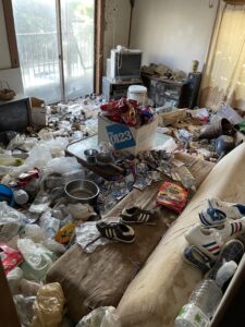 岡山市で息子が住んでいたお家のゴミ屋敷片付け